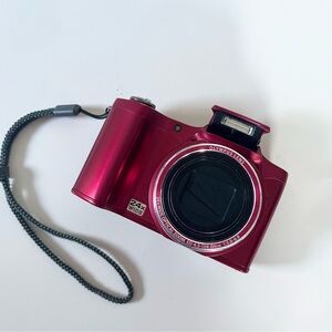 Olympus SZ-14 digital camera